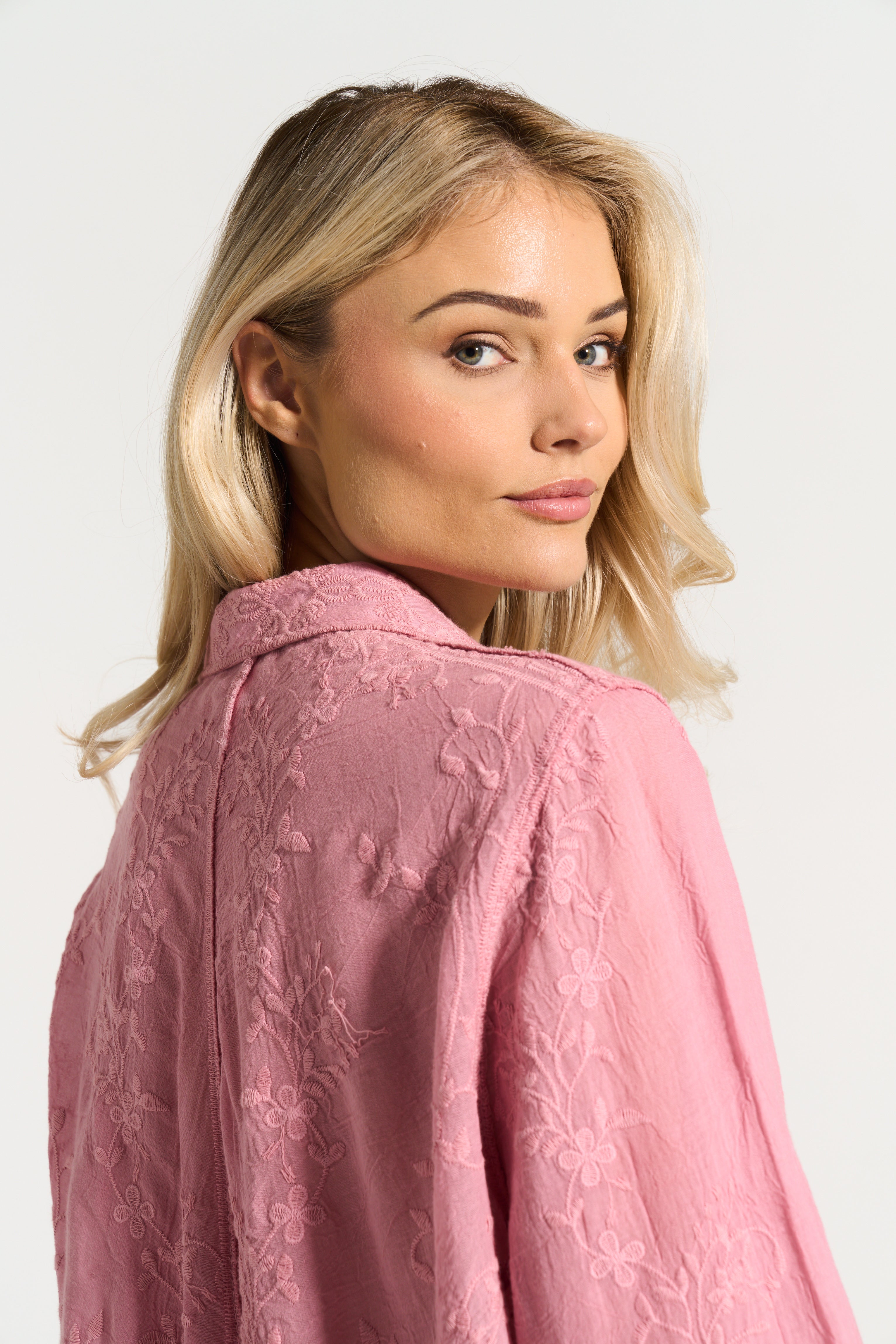 Ditsy Cotton Applique Shirt in Soft Pink