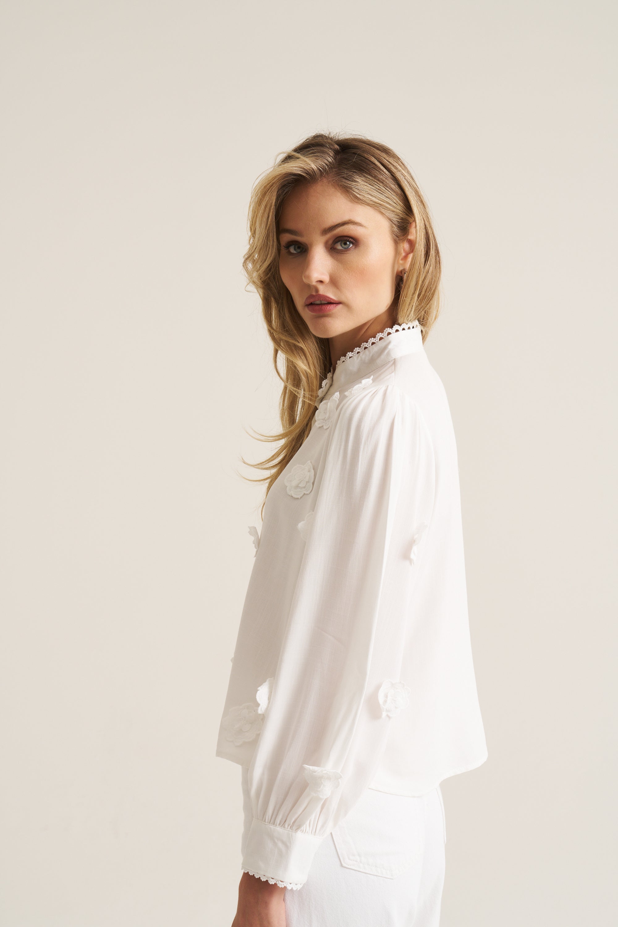 3D Floral Applique Trim Blouse - White