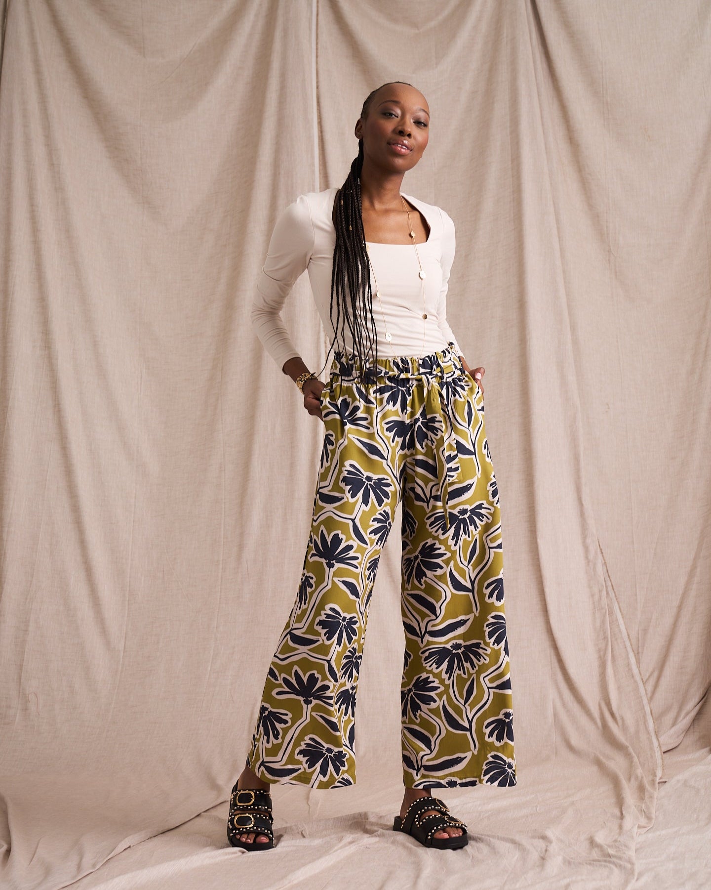 Paperbag Detail Pants Chatruese Print