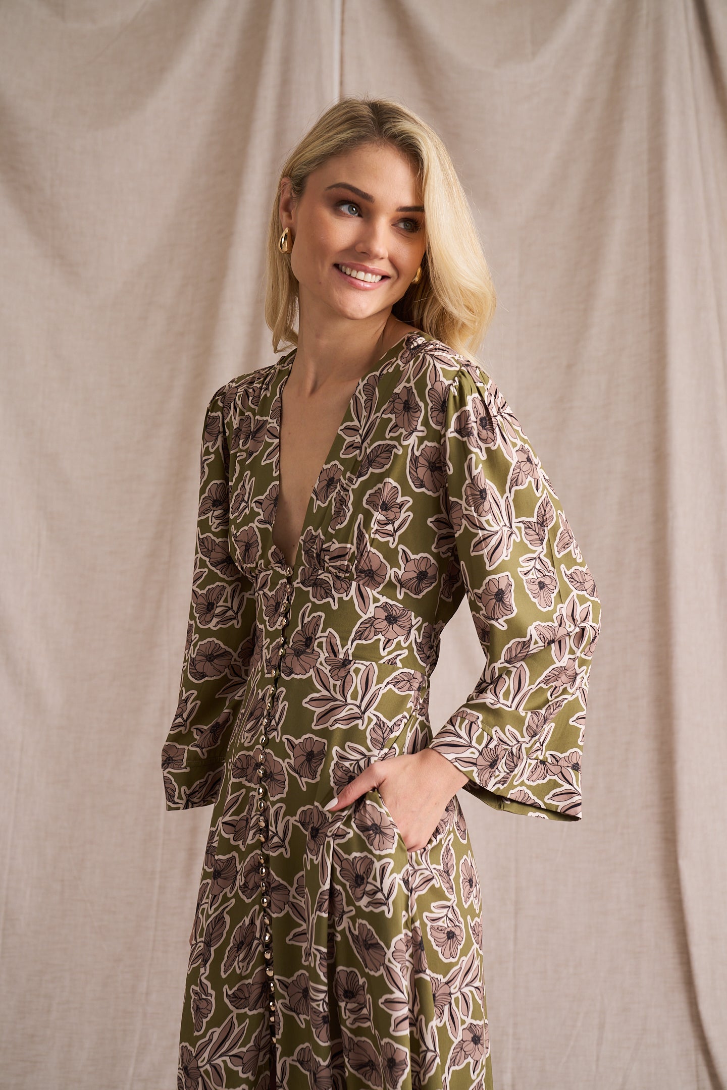 Victoria Dress Fine Line Print