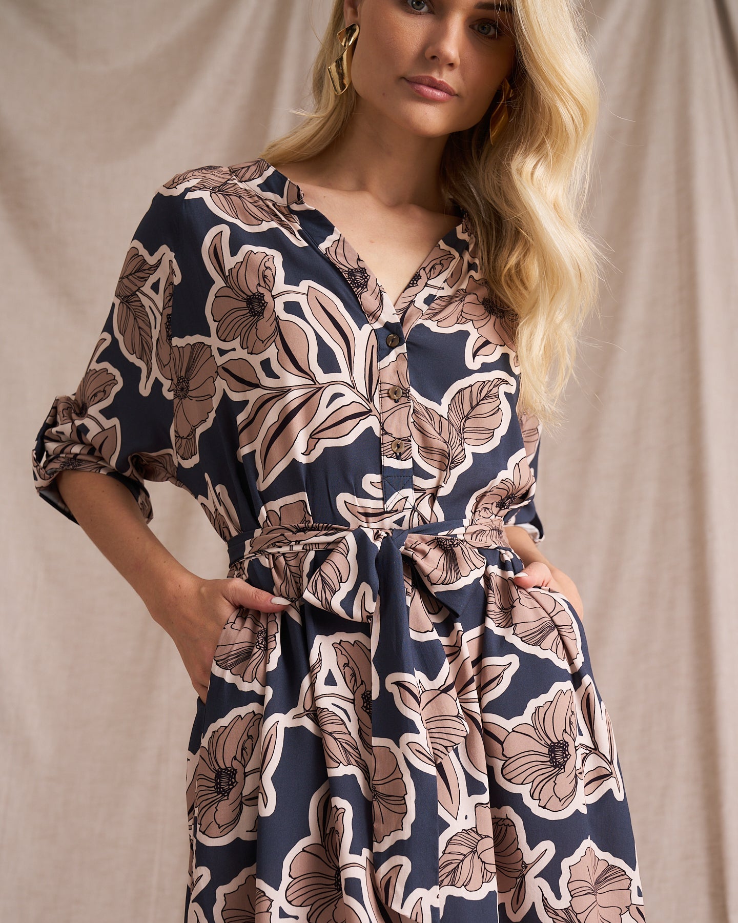 Carin Tunic Fine Line Art