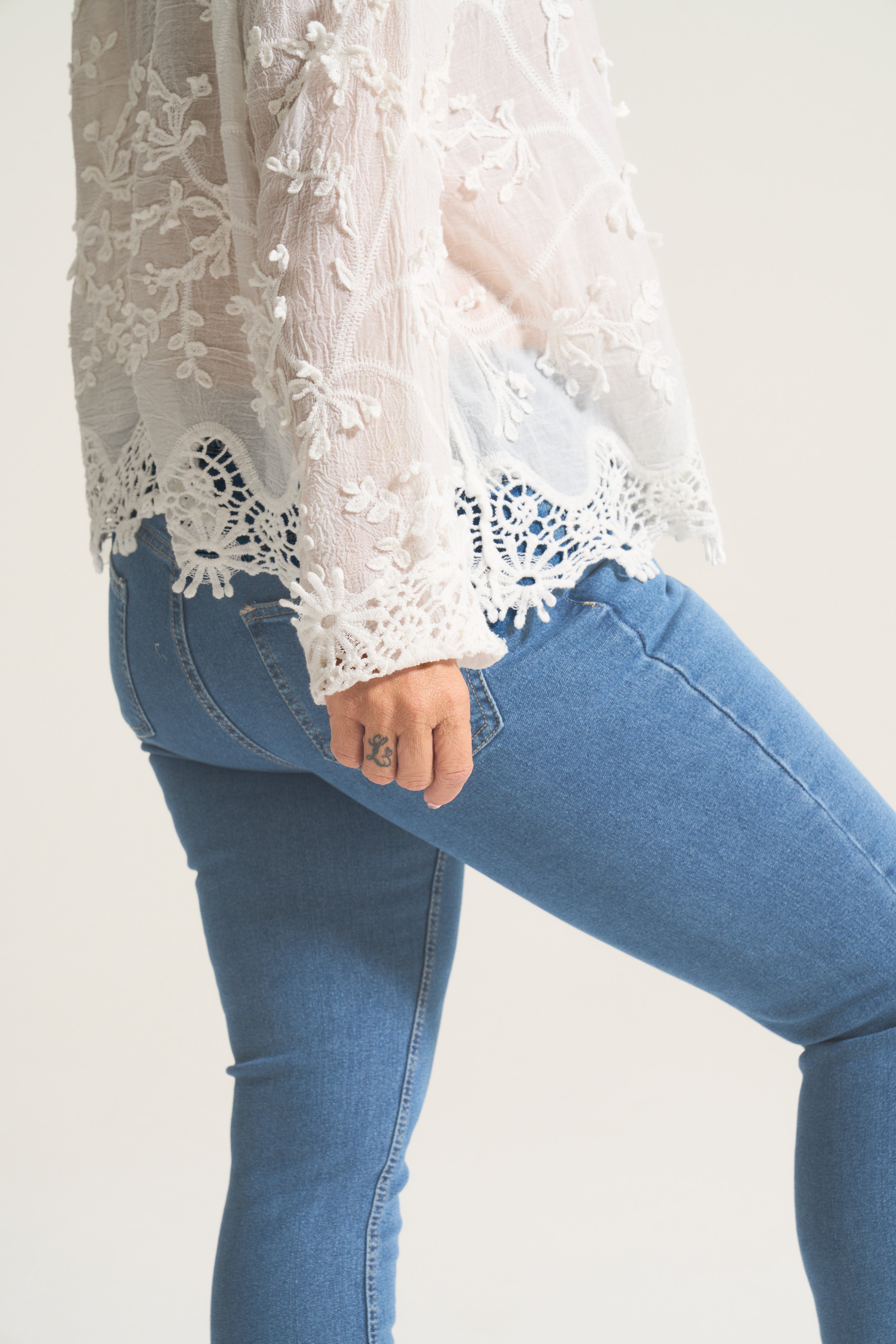 Vine Cotton Blouse In White